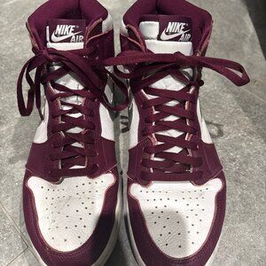 Nike Air Jordan 1 Retro High OG Bordeaux 555088-611 Size 13 Men